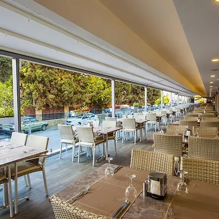 Avena & 4* 阿拉尼亚