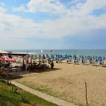Otel Avena & 4*