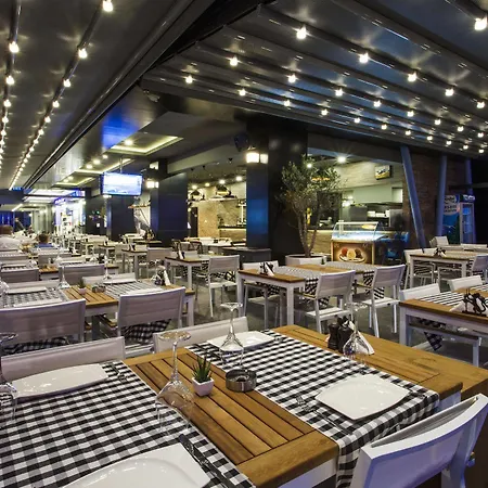 Hotel Avena &
